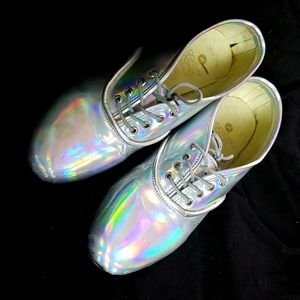 Holographic Shoes